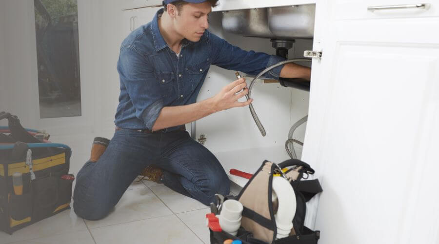 Expert burst pipe repair services in Wray, GA